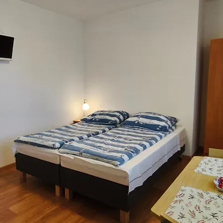 Goscinne Jaskolcze Gniazdo * Dziwnówek