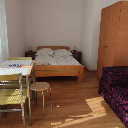 Goscinne Jaskolcze Gniazdo Rum i privatbostad