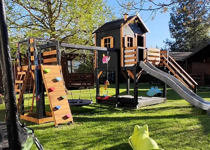 Goscinne Jaskolcze Gniazdo Kwatera prywatna Dziwnówek