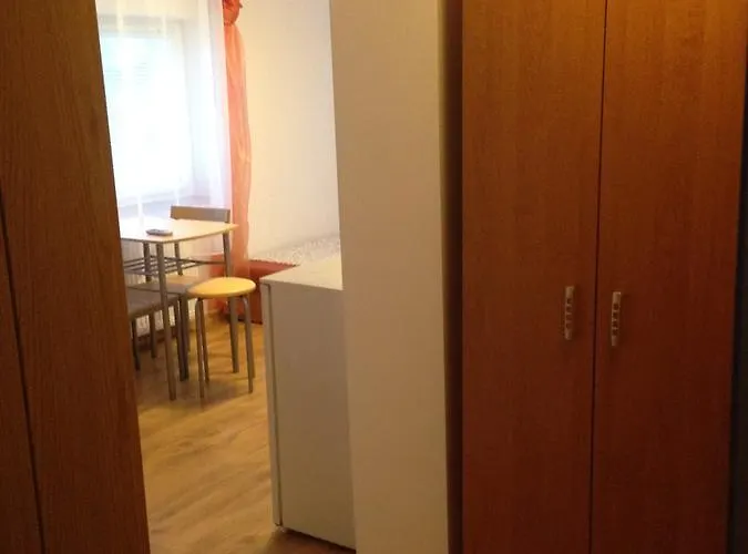 Goscinne Jaskolcze Gniazdo Dziwnówek