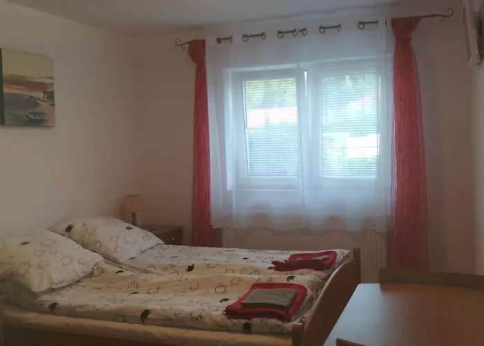 Goscinne Jaskolcze Gniazdo Dziwnówek